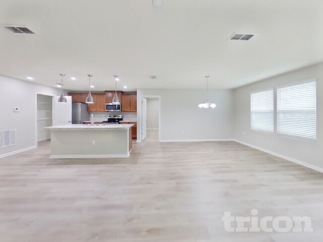 2374 Sotterley Ln