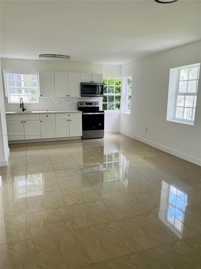 Building Photo - 1935 Marseille Dr Unit 3 Rental