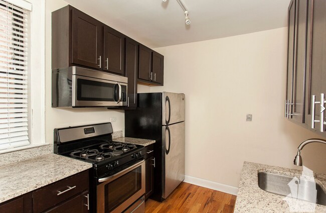 Photo - 2175 W Giddings St