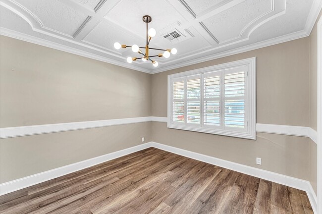 Photo - 6327 Wynnwood Ln