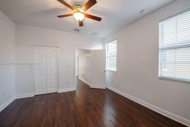 Photo - 1109 SW 147th Ter