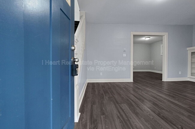 Photo - 914 Ellsworth Ave