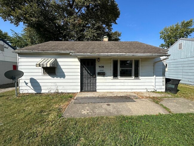 Building Photo - 1018 GIddings-