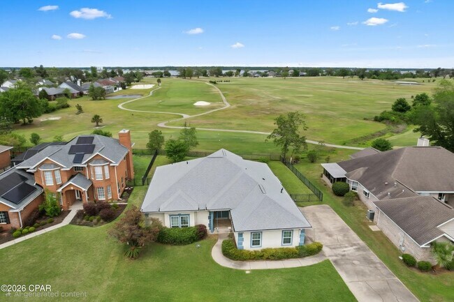 3243 Country Club Dr