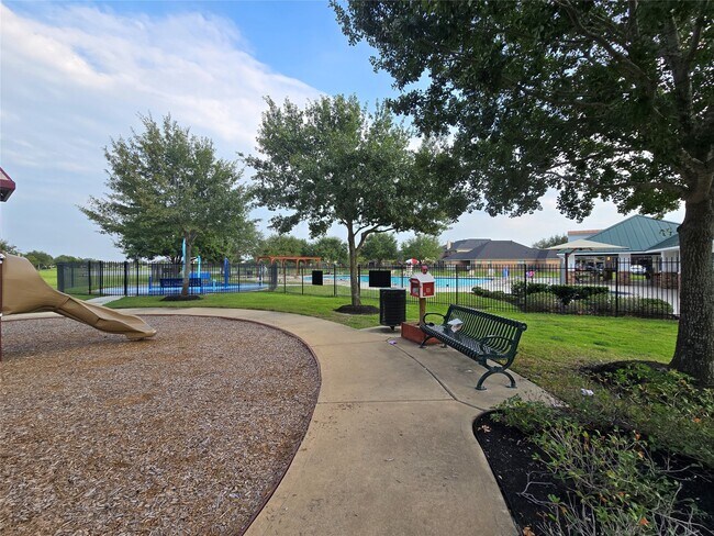 Photo - 511 Yellow Bullhead Ct House