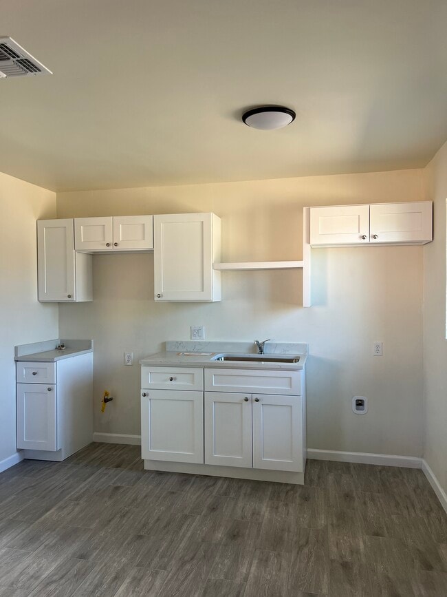 Photo - 4859 E Waverly St