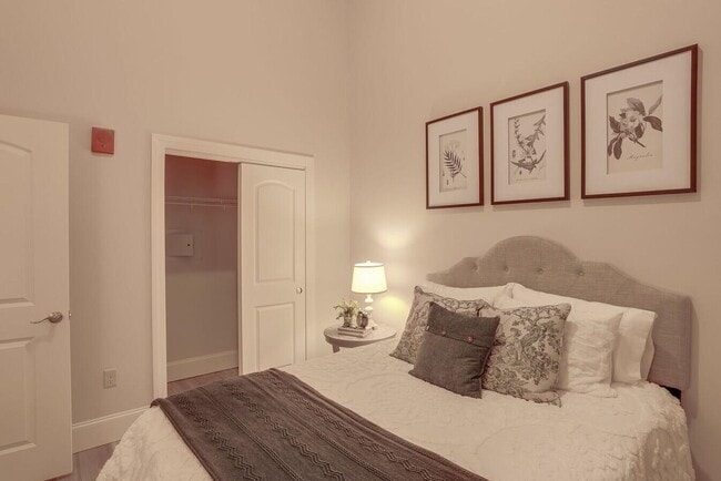 Photo - 195 McGregor St Unit 423