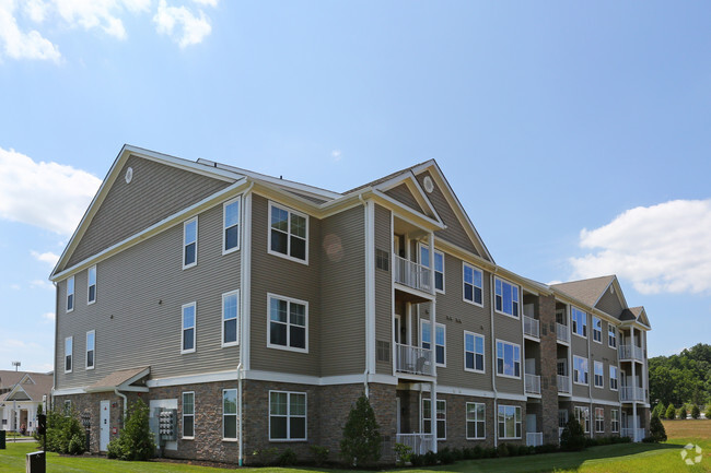 Building Photo - Woodmont Ridge at Upper Macungie Rental