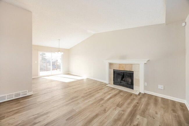 Photo - 1760 Moran Ct