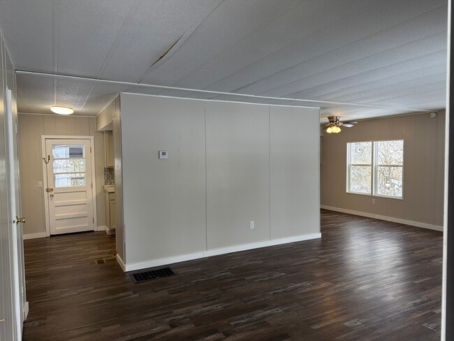 Photo - 208 Slate Hill Rd