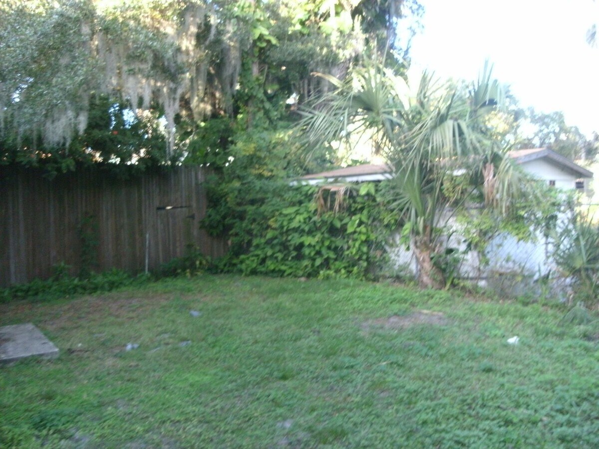 Pet friendly 2 bedroom cottage in Daytona Beach - Pet friendly 2 bedroom cottage in Daytona Beach