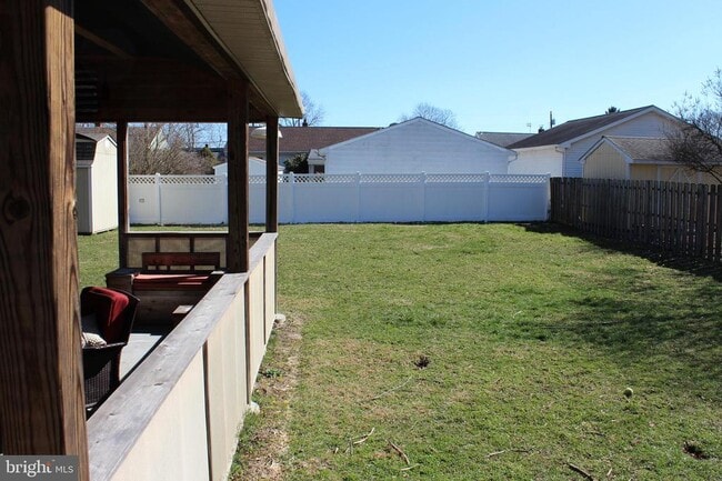 Building Photo - 228 Market Pl