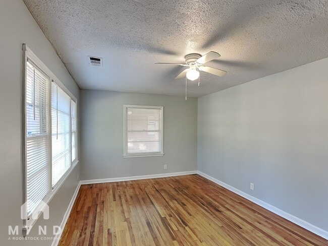 Photo - 1768 Santa Cruz Dr