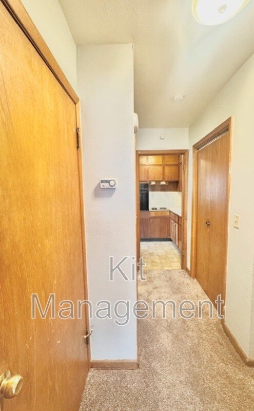 Photo - 3320 Douglas Rd