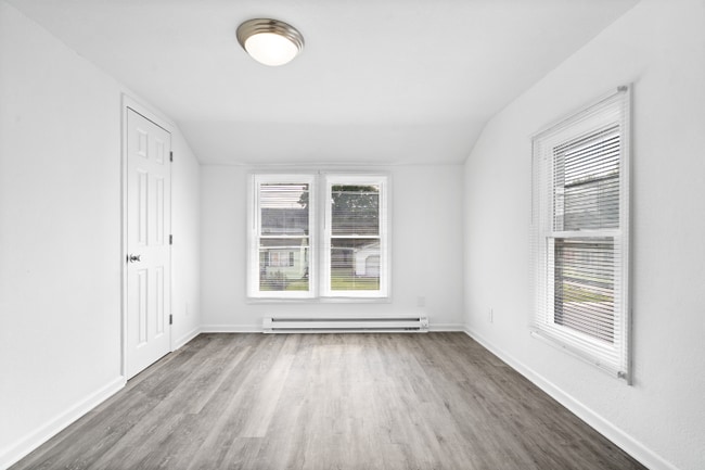 Photo - 102 S West St Unit 5