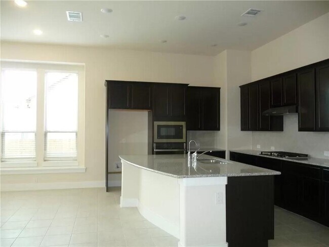 Photo - 6145 Teodoro Bend