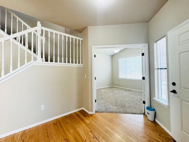 Photo - Gorgeous 4 bed 2.5 bath House With Mountai...