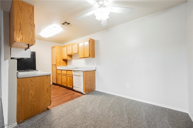 Building Photo - 4730 E Craig Rd Unit 2170