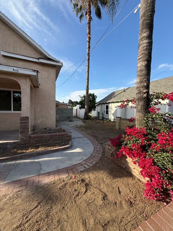 Photo - 727 E 11th St Unidad 1