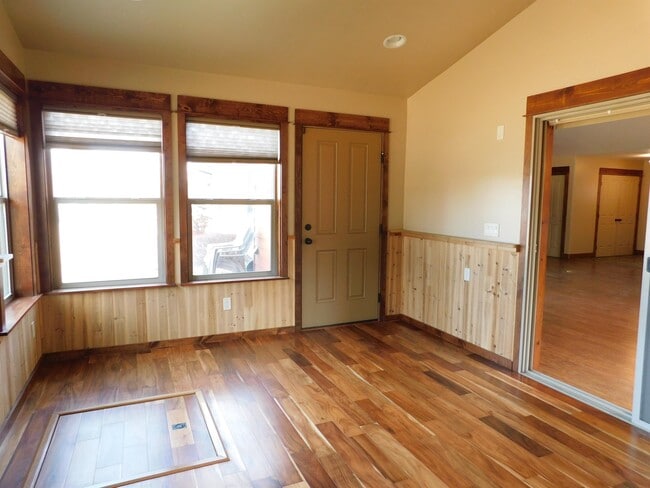 Photo - 117 Whispering Meadows Trail