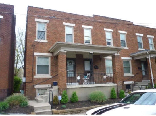 Photo - 46 W Kossuth St