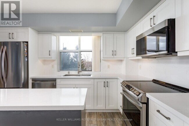 Photo - 2500 Rutherford Rd Unité 317