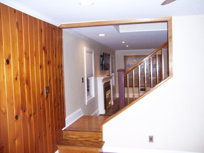 Photo - 496 Five Mile Dr