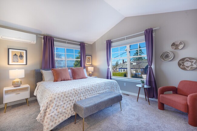 Photo - 115 N 46th St