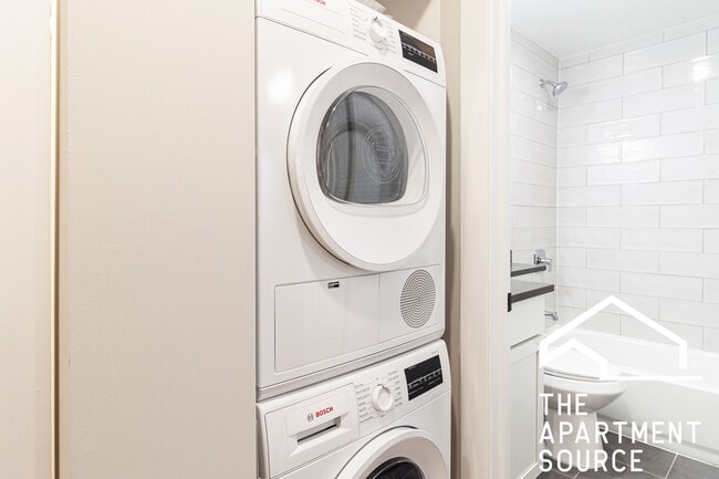 Photo - 540 W Aldine Ave