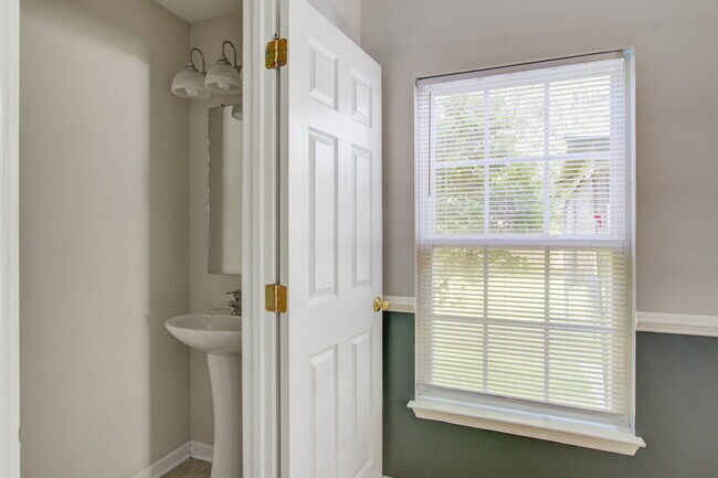 Photo - 222 Maypop Dr