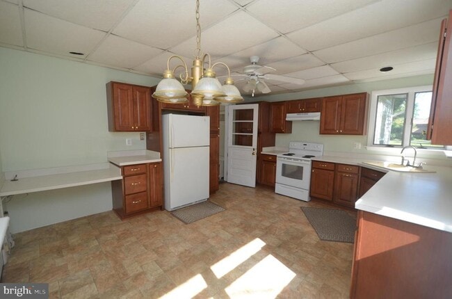 Photo - 6049 Parkers Creek Dr