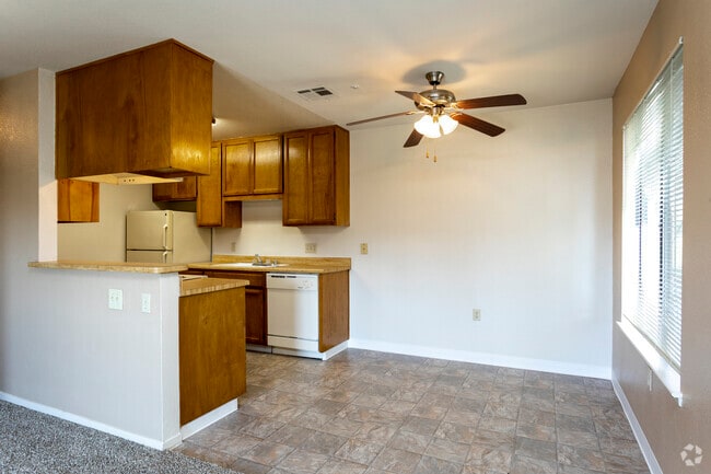 Photo - Stonegate Apartments