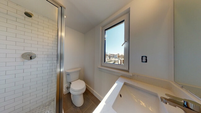 Photo - 2837 Washington St Unit #1