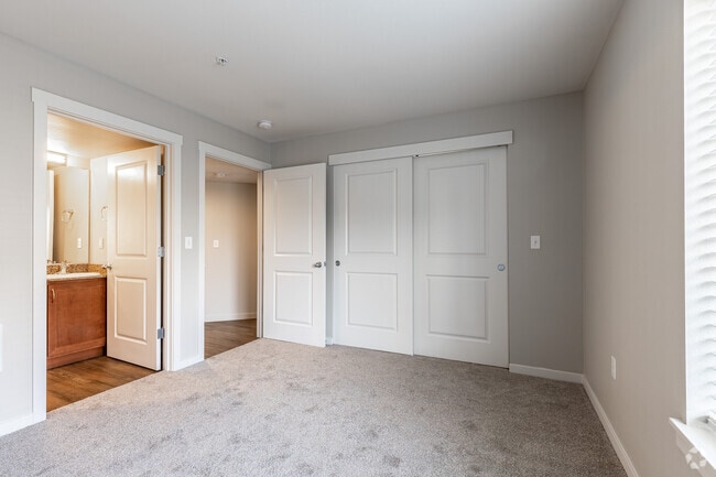 3BR, 2BA - 1168SF - Rock Creek Ridge