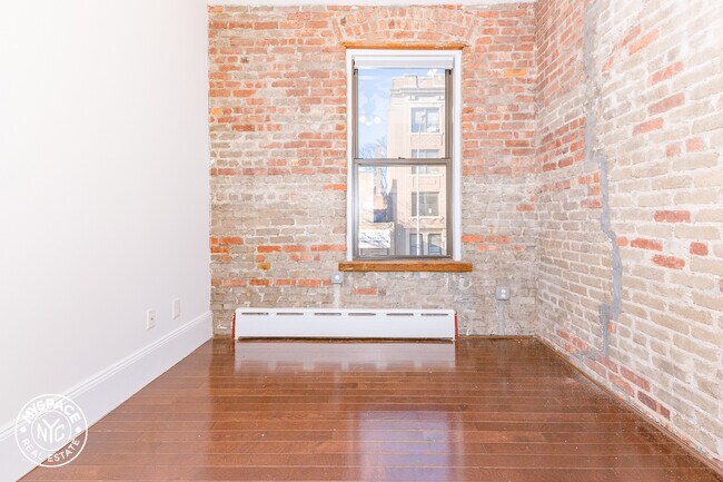 Photo - 1136 President St