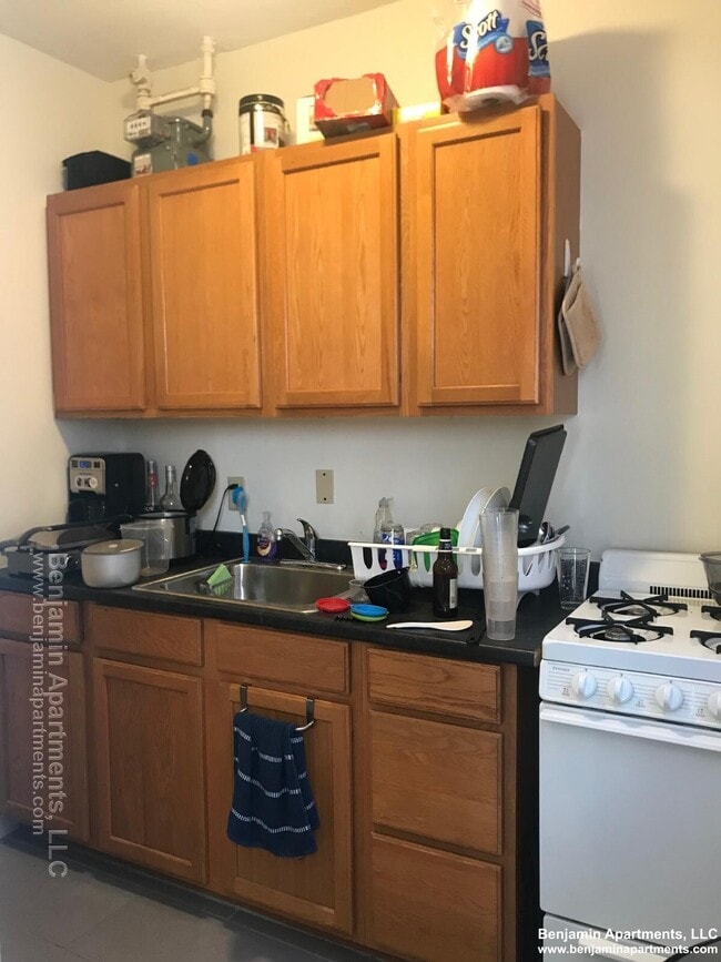 Photo - 72 Brainerd Rd Unidad 17 Rental