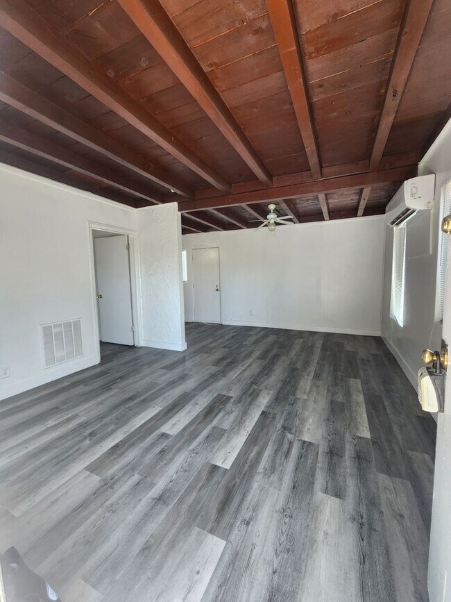 Photo - 432 N 15th St Unit 15th N 432 St #B