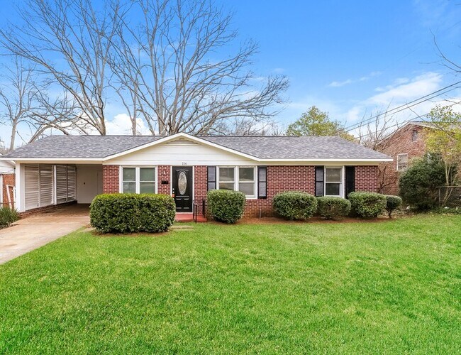 Charming 3 Bedroom Home with Attached Car ... - Charming 3 Bedroom Home with Attached Car ...