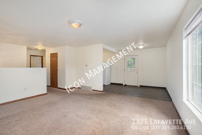 Photo - 1321 Lafayette Ave