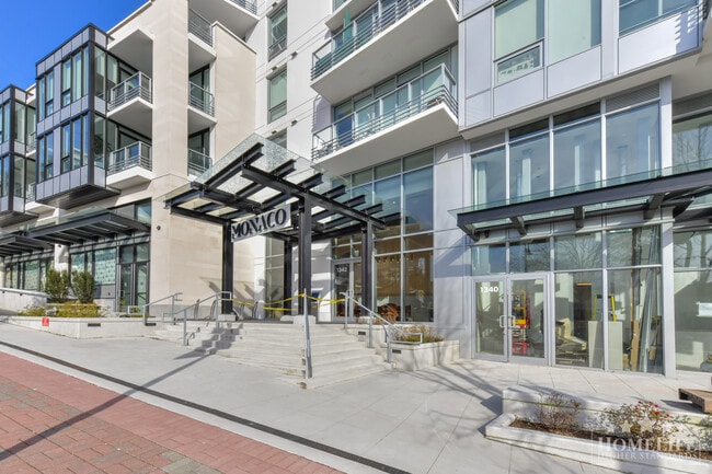 Building Photo - Luxurious 2 Bed 2 Bath Brand New Condo in White Rock at Monaco Unit 310