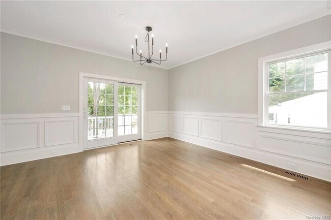 Photo - 14 Underhill Pl