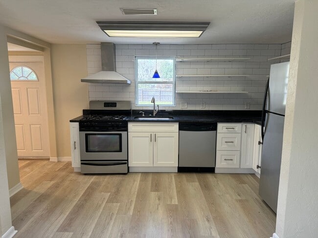 Photo - Remodeled 3/2 in the Heart of Gainesville!