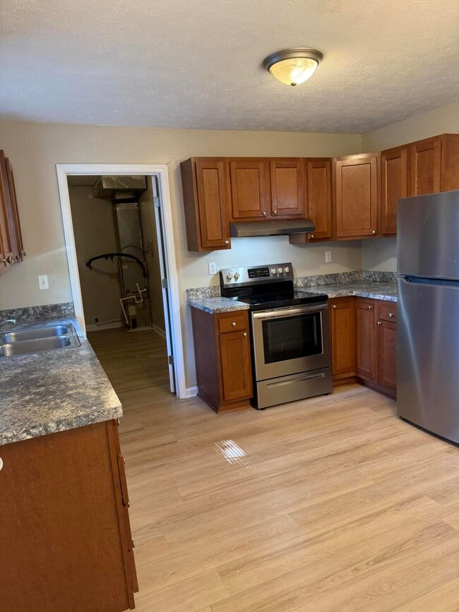 Photo - 297 Young St