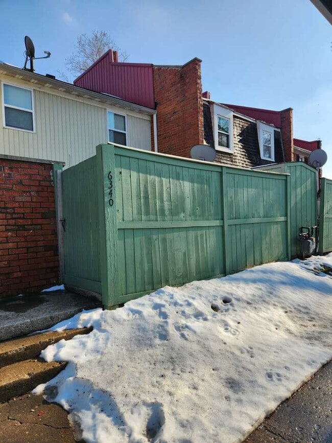 Photo - 6340 Commons Dr