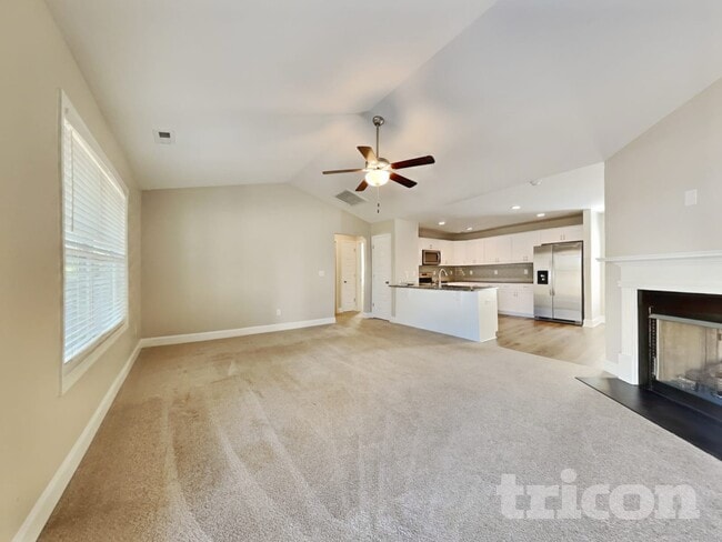 Photo - 74 Hunter Fox Trail