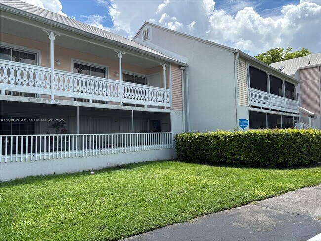 Building Photo - 10421 Mahogany Key Cir Unit 101 Rental