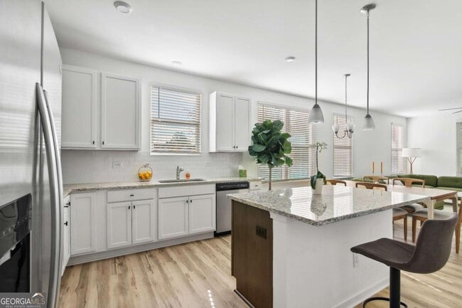 Photo - 1613 Salinger Ct