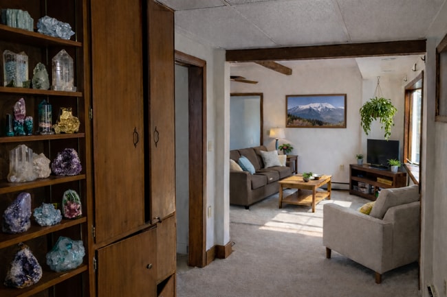 Photo - 75 North St Unit #1