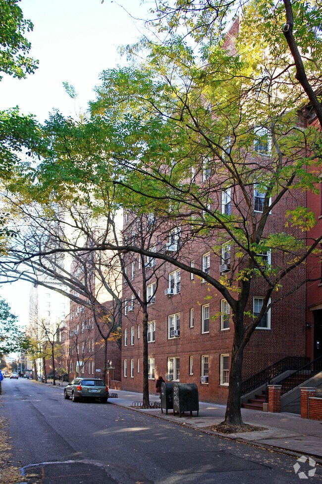 Photo - Mansion House