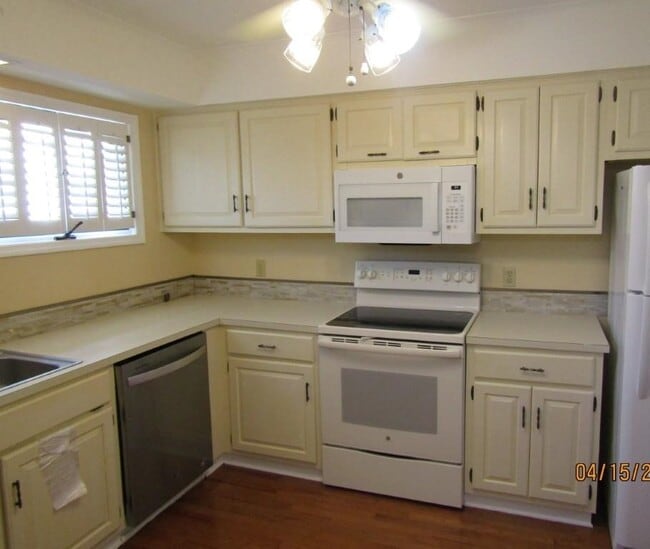 Photo - 603 Colony Dr